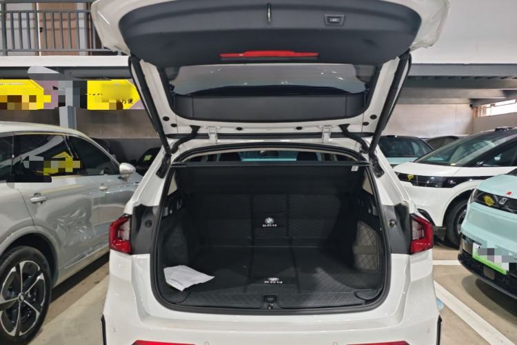 Used BMW iX1 2025 eDrive25L X Design Package Trunk