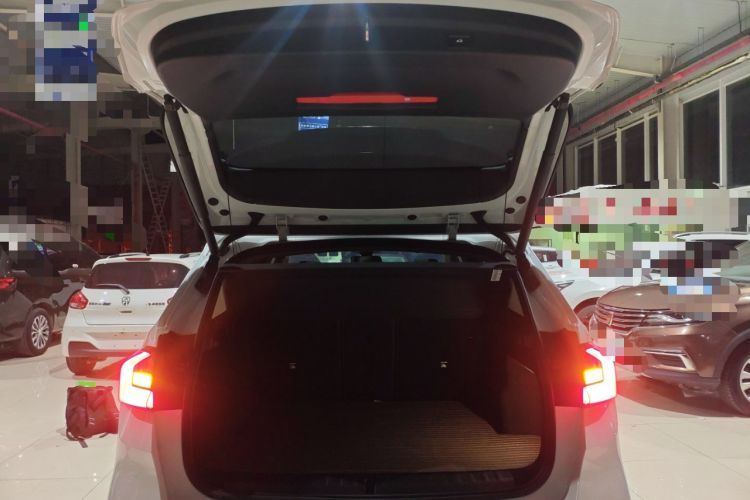 Used BMW iX1 2025 eDrive25L X Design Package Trunk