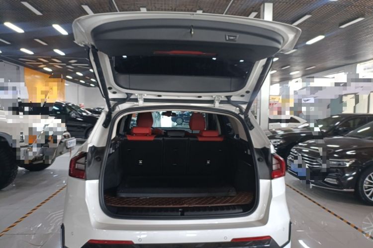Used BMW iX1 2025 eDrive25L X Design Package Trunk