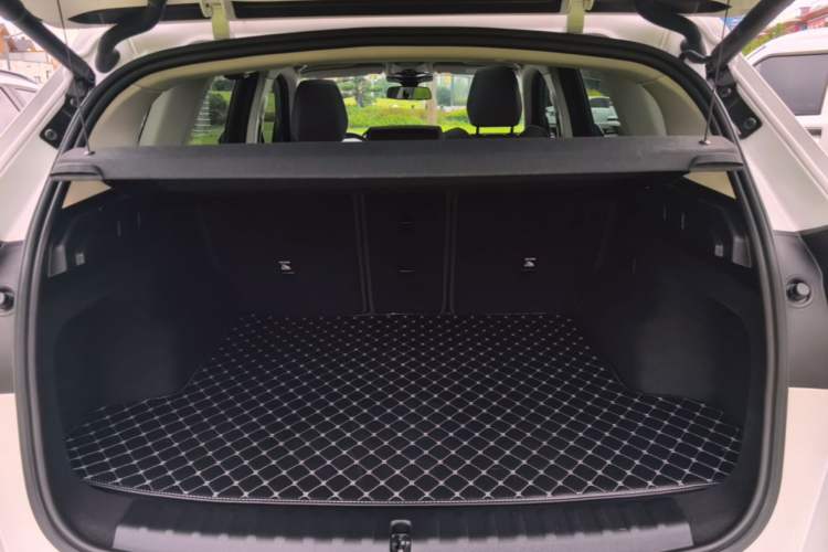 Used BMW iX1 2025 eDrive25L X Design Package Trunk