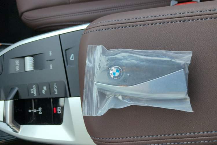 Used BMW iX1 2025 eDrive25L X Design Package Vehicle Key