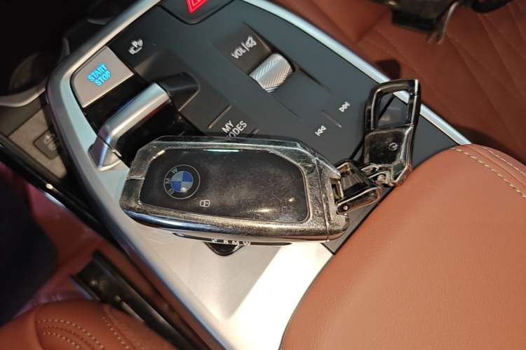 Used BMW iX1 2025 eDrive25L M Sport Package Vehicle Key
