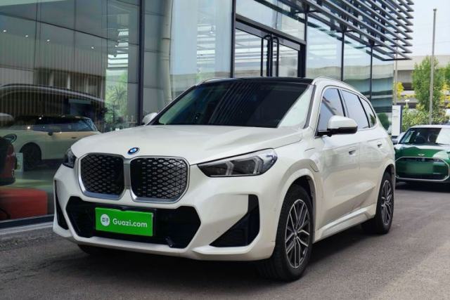 Używany BMW iX1 2025 eDrive25L M Sport Package