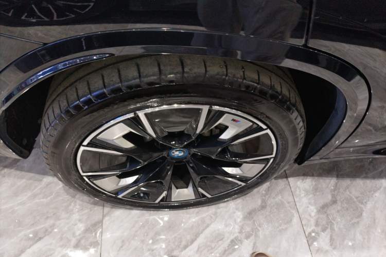Used BMW iX3 2022 Updated Leading Type Exterior 1