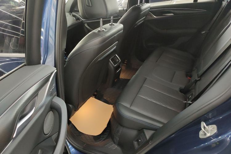 Used BMW iX3 2022 Leading Type Interior 4