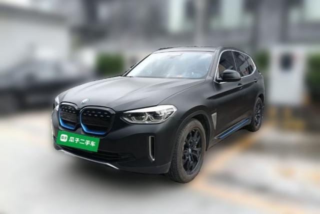 Ojetý BMW iX3 2021 Leading Model