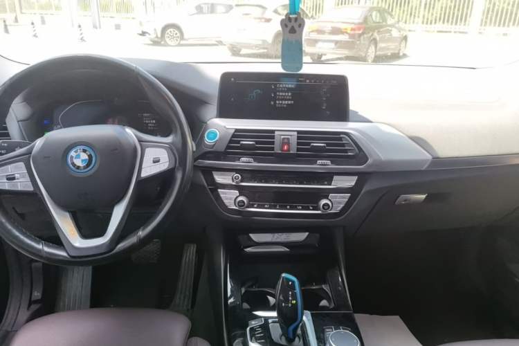 Used BMW iX3 2021 Leading Model Audio And AC Panel