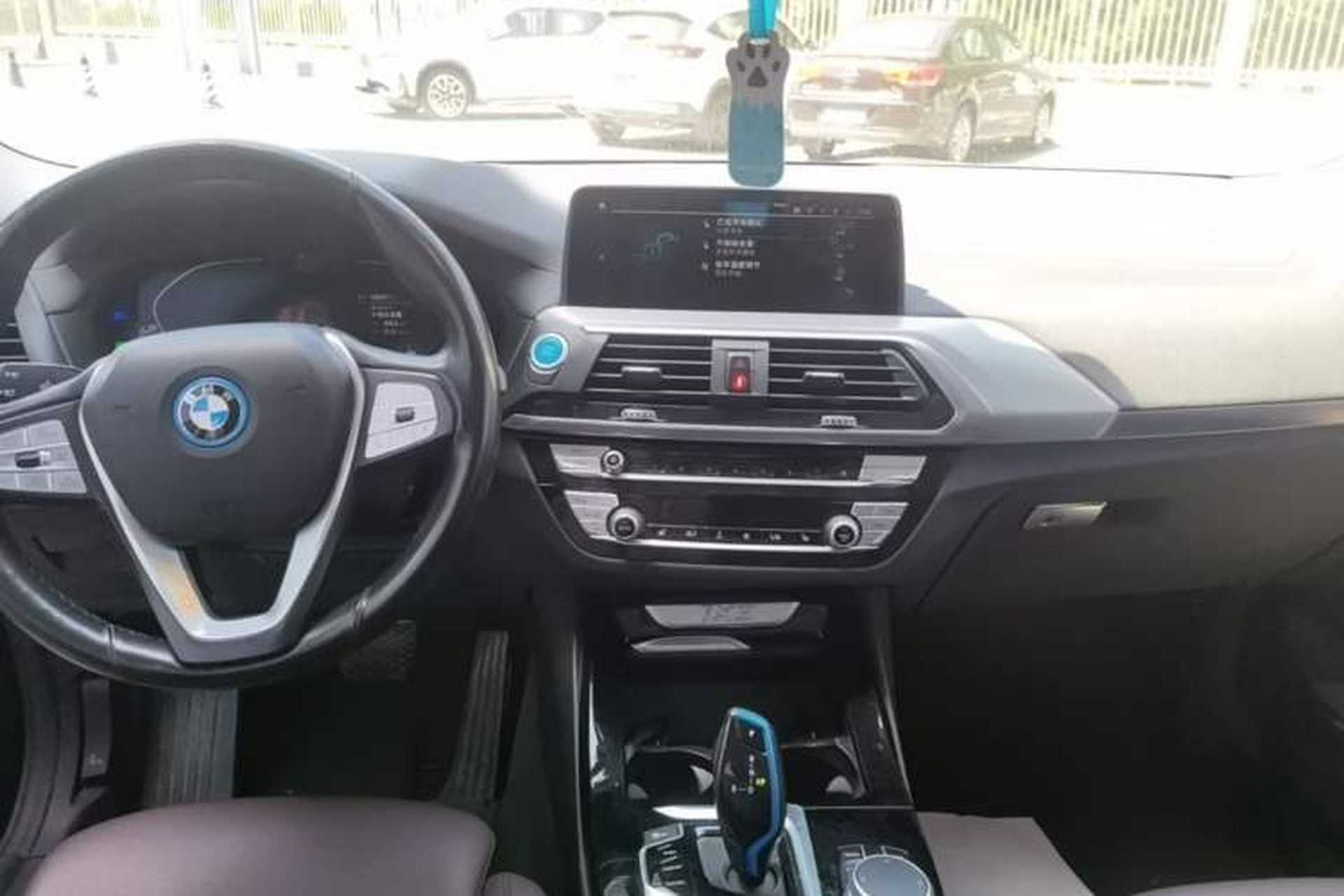 Used BMW iX3 2021 Leading Model Audio And AC Panel