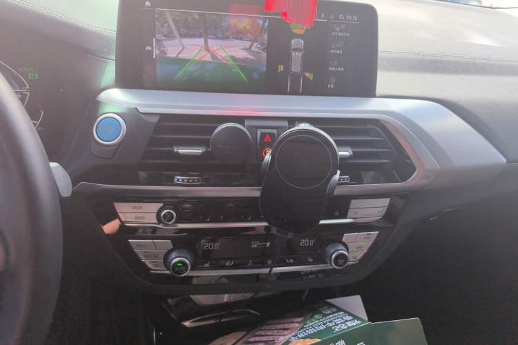 Used BMW iX3 2021 Updated Leading Edition Audio And AC Panel