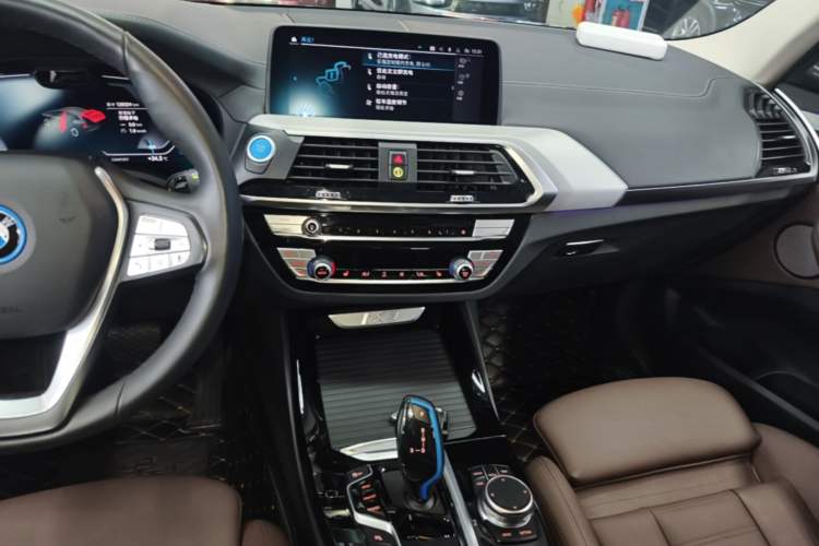 Used BMW iX3 2021 Leading Type Audio And AC Panel