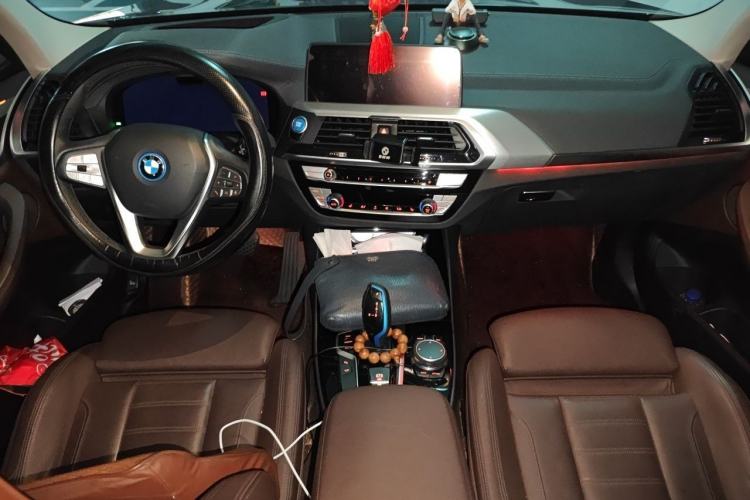 Used BMW iX3 2021 Updated Leading Type Center Console