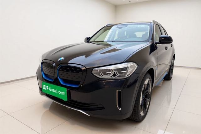 BMW iX3 2021 Updated Leading Type usata
