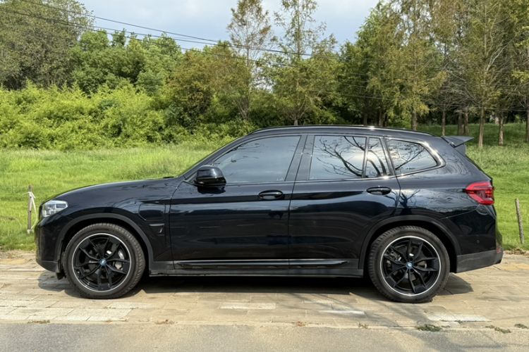 Used BMW iX3 2021 Updated Leading Type Exterior 2