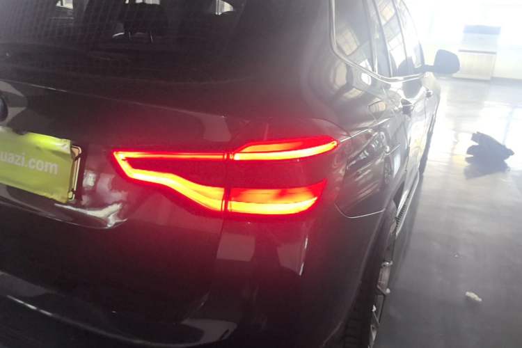 Used BMW iX3 2021 Leading Model Exterior 3