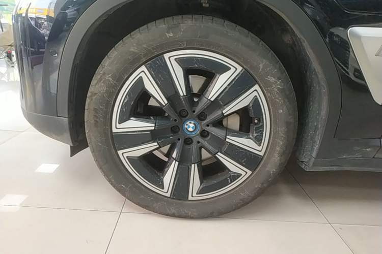 Used BMW iX3 2021 Leading Model Exterior 4