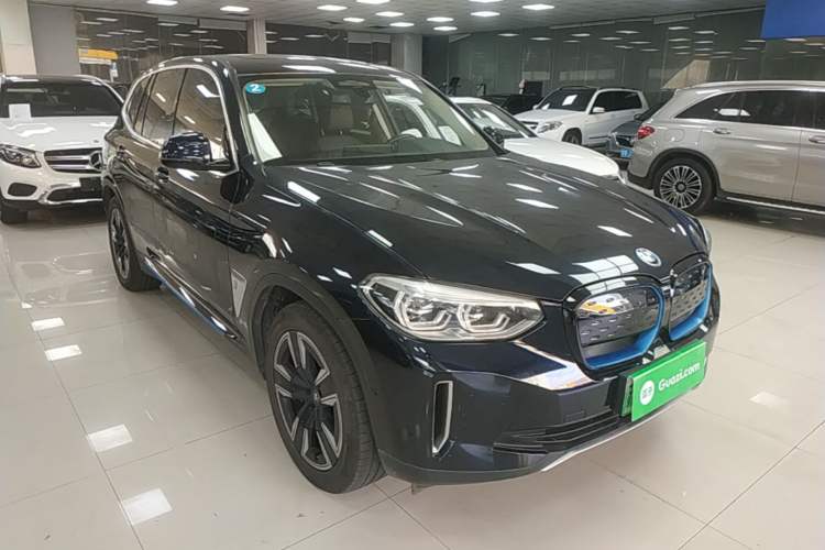 Used BMW iX3 2021 Leading Model Front Right 45 Deg