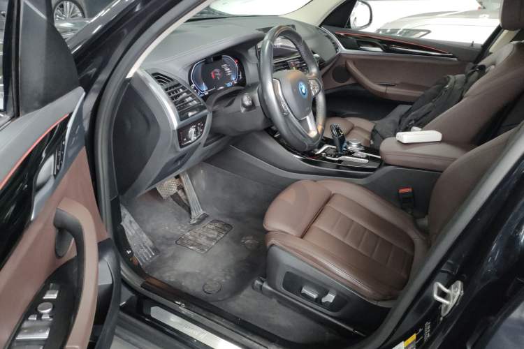 Used BMW iX3 2021 Updated Leading Edition Interior 3