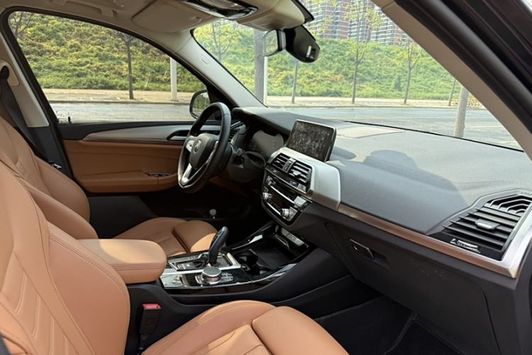 Used BMW iX3 2021 Updated Leading Type Interior 3