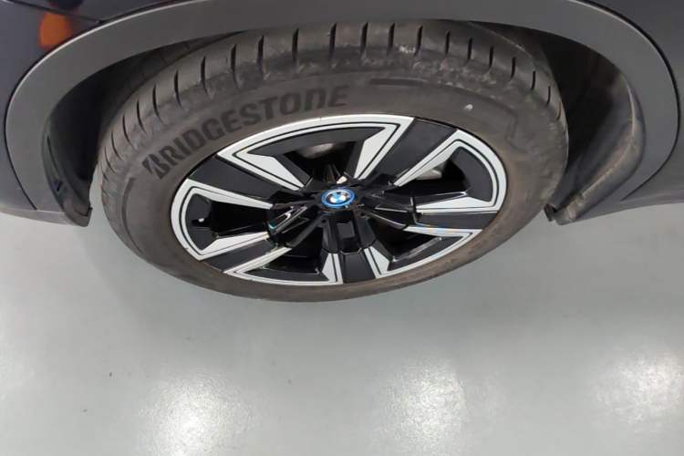 Used BMW iX3 2021 Leading Model Left Front Wheel Hub