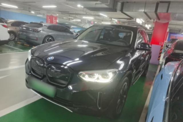 Used BMW iX3 2021 Leading Model