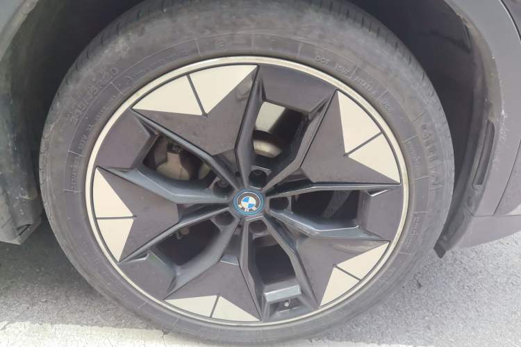 Used BMW iX3 2021 Updated Leading Type Right Front Wheel Hub