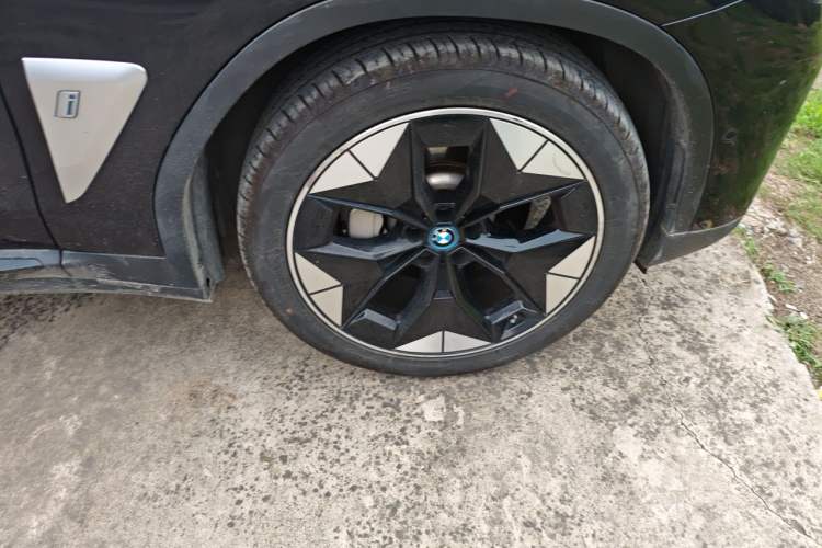 Used BMW iX3 2021 Updated Leading Type Right Front Wheel Hub