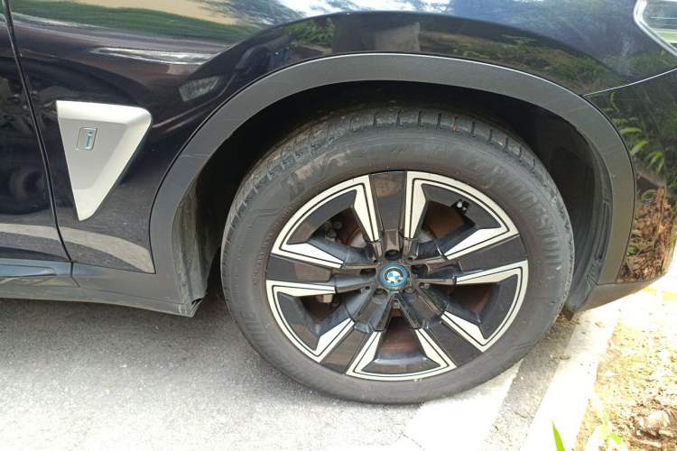 Used BMW iX3 2021 Leading Model Right Front Wheel Hub
