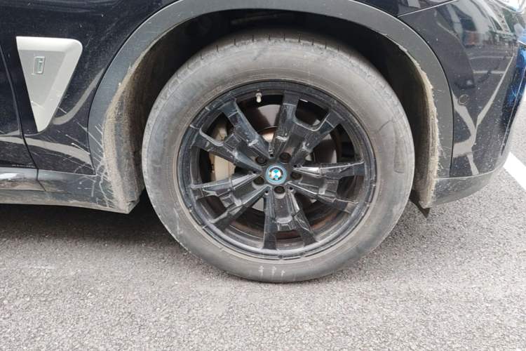 Used BMW iX3 2021 Leading Model Right Front Wheel Hub