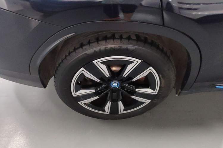 Used BMW iX3 2021 Leading Model Right Rear Wheel Hub