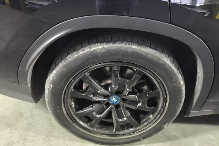 Used BMW iX3 2021 Leading Model Right Rear Wheel Hub