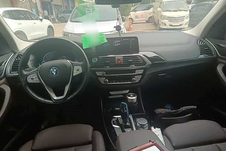 Used BMW iX3 2021 Leading Model Center Console