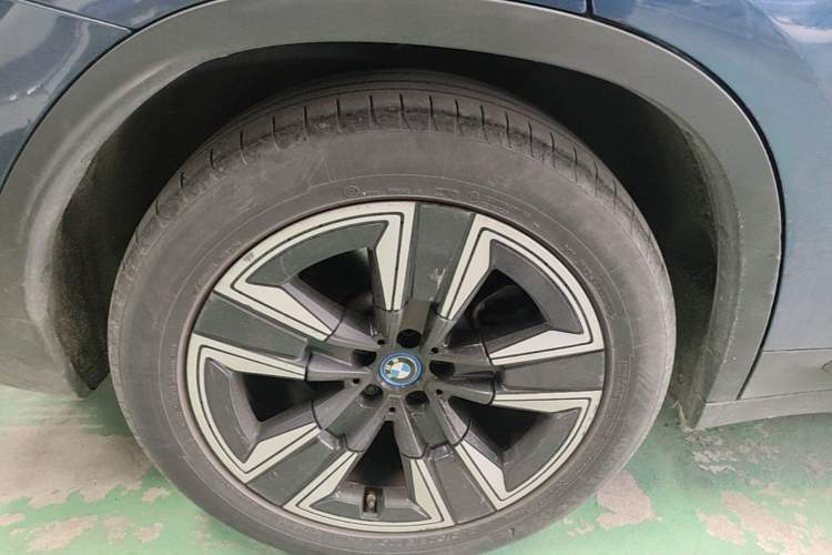 Used BMW iX3 2021 Leading Model Exterior 2