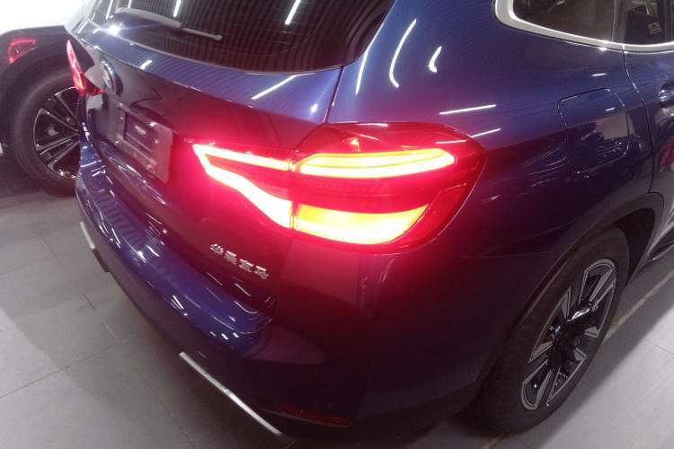 Used BMW iX3 2021 Updated Leading Edition Exterior 3