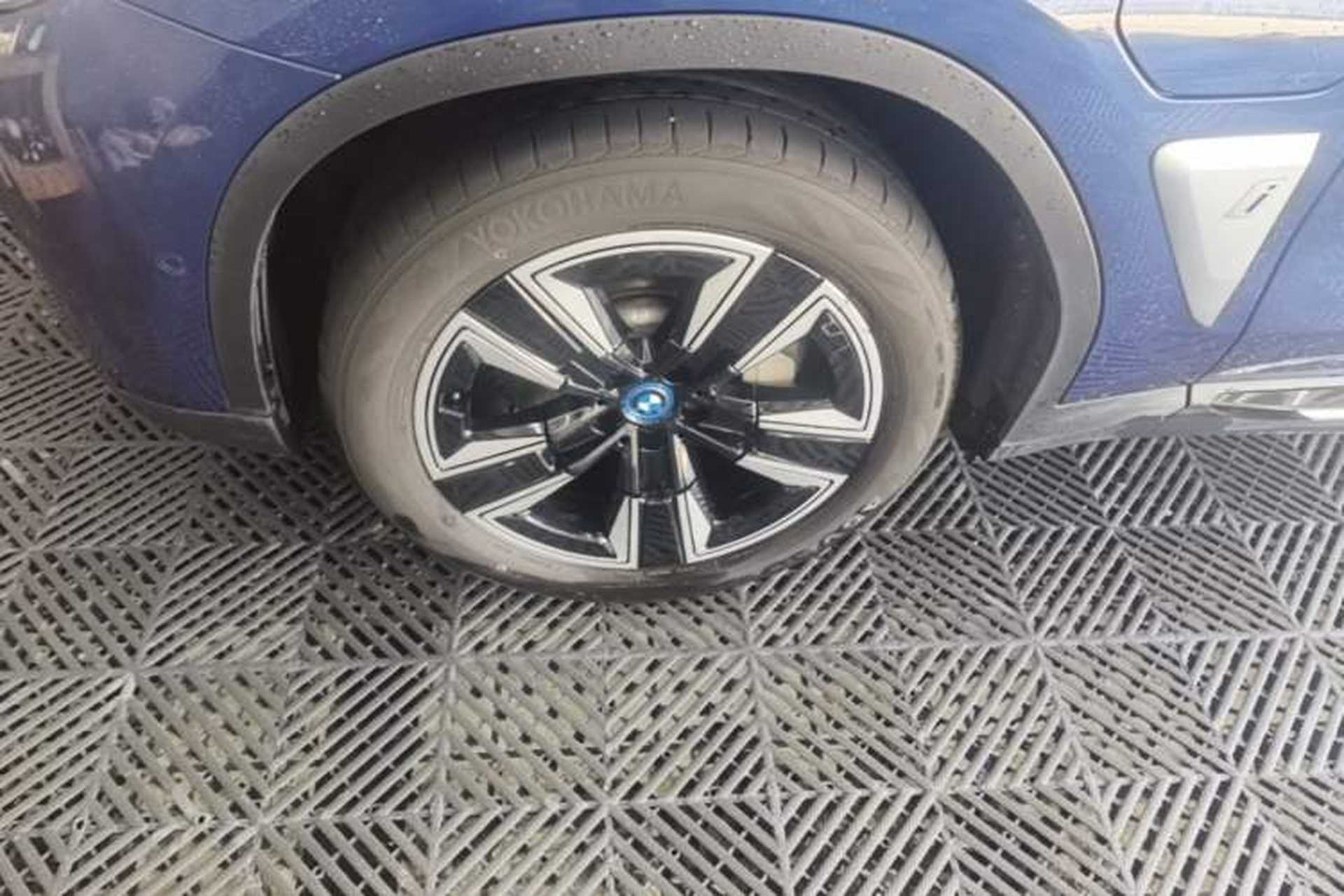 Used BMW iX3 2021 Leading Model Exterior 4