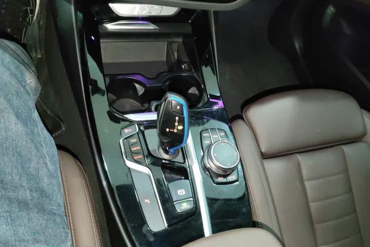 Used BMW iX3 2021 Leading Model Gear Lever