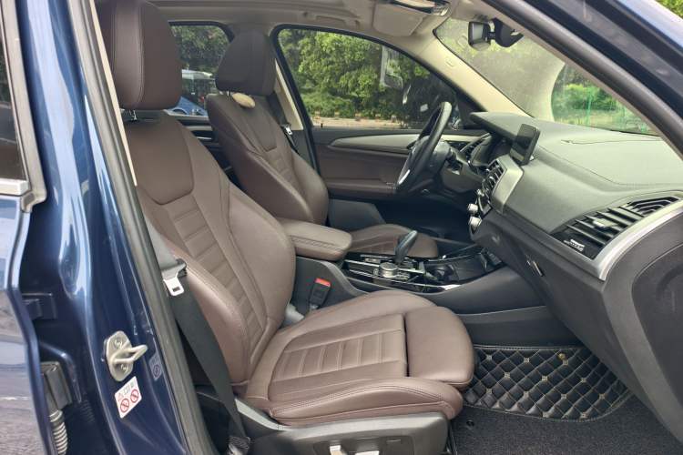 Used BMW iX3 2021 Updated Leading Edition Interior 4
