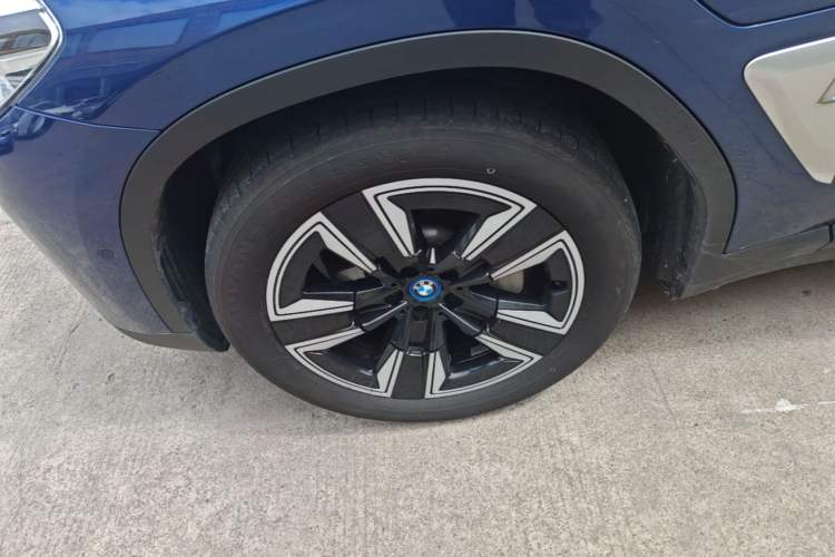 Used BMW iX3 2021 Leading Model Left Front Wheel Hub
