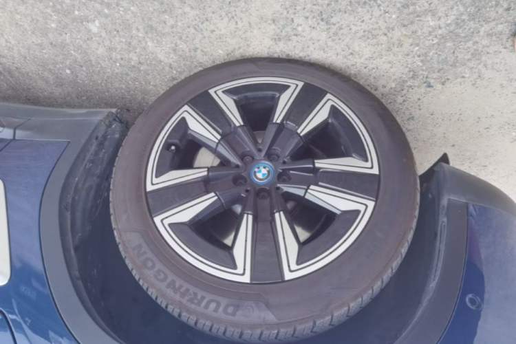 Used BMW iX3 2021 Leading Model Left Front Wheel Hub