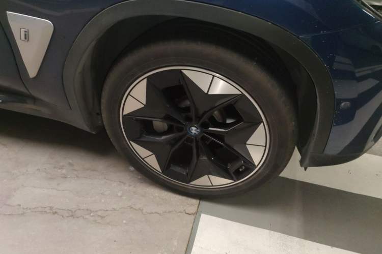 Used BMW iX3 2021 Updated Leading Edition Right Front Wheel Hub