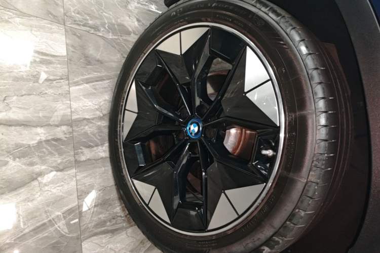 Used BMW iX3 2021 Updated Leading Edition Right Rear Wheel Hub