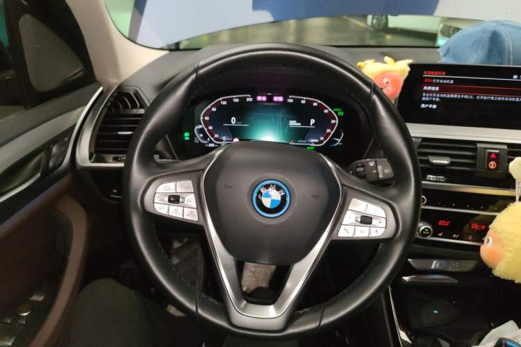 Used BMW iX3 2021 Updated Leading Edition Steering Wheel