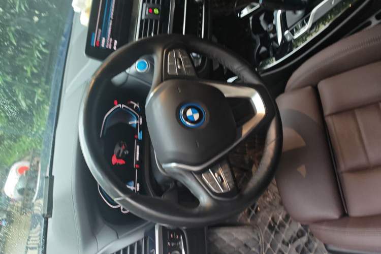 Used BMW iX3 2021 Updated Leading Edition Steering Wheel