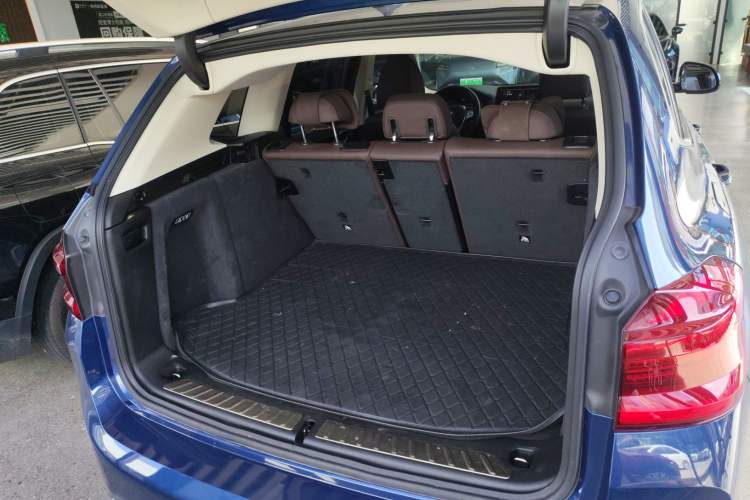 Used BMW iX3 2021 Updated Leading Edition Trunk