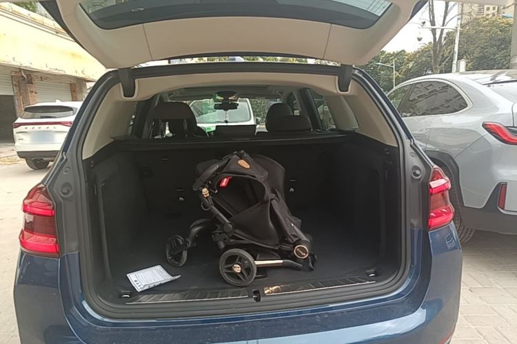Used BMW iX3 2021 Leading Model Trunk