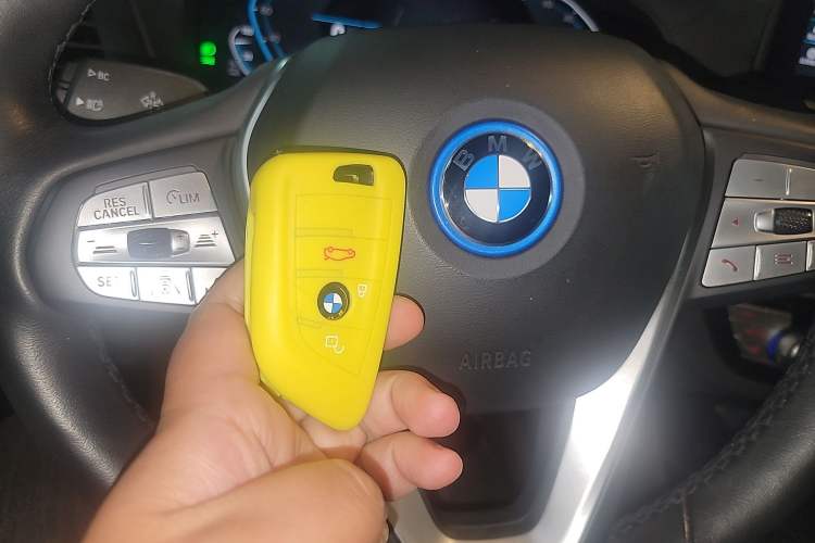 Used BMW iX3 2021 Leading Model Vehicle Key