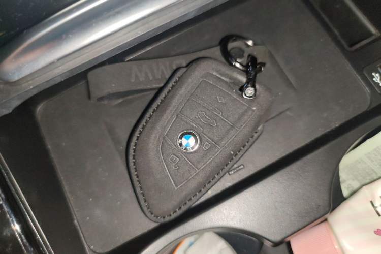 Used BMW iX3 2021 Updated Leading Edition Vehicle Key