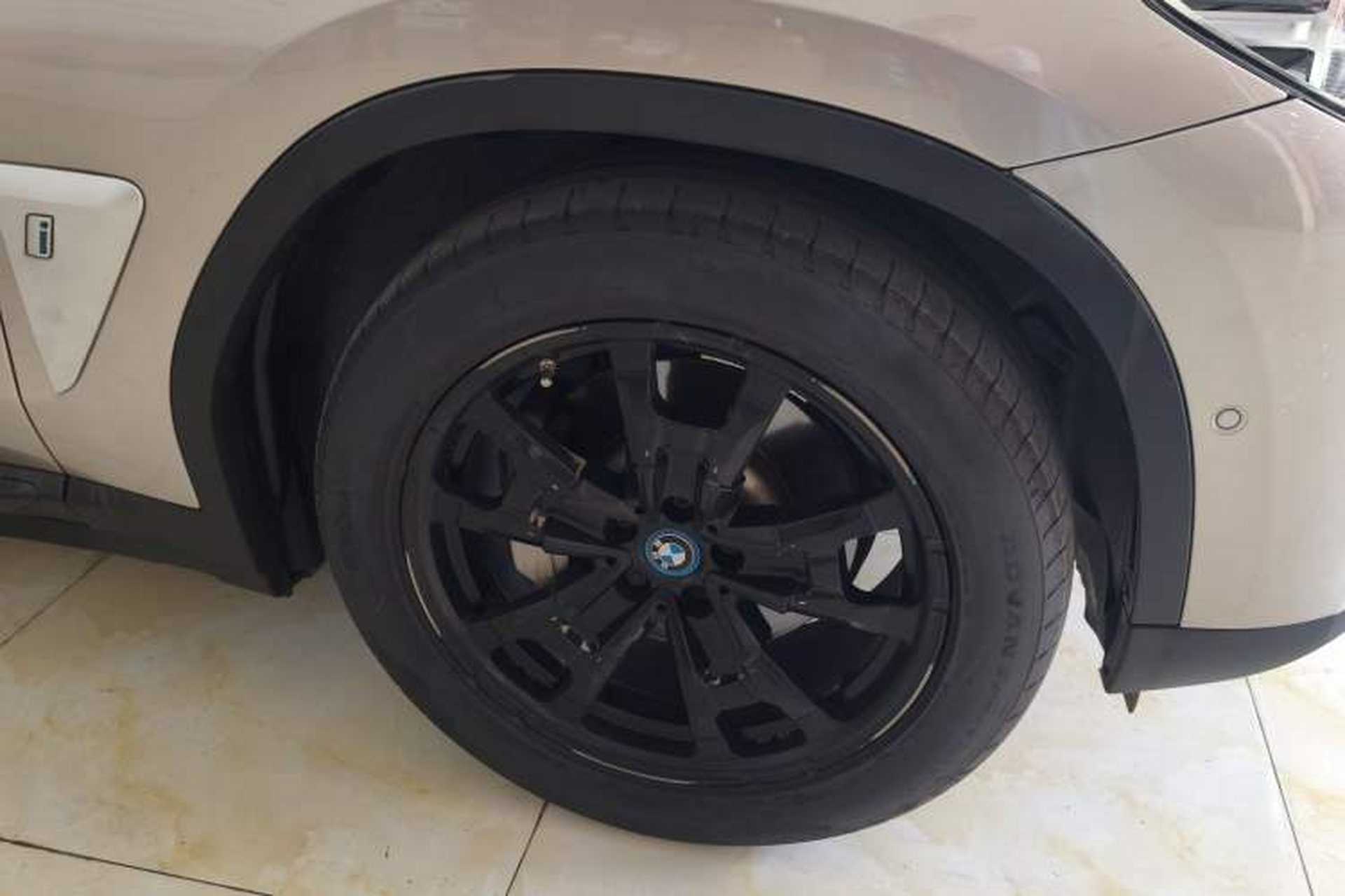 Used BMW iX3 2021 Leading Model Exterior 5