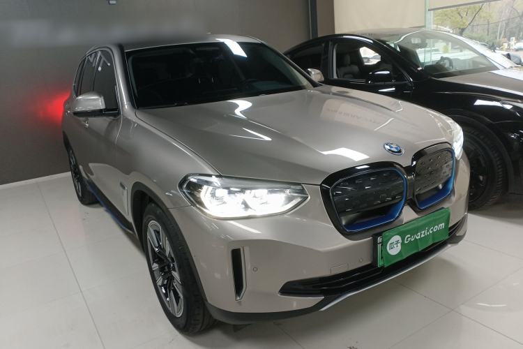 Used BMW iX3 2021 Leading Model Front Right 45 Deg