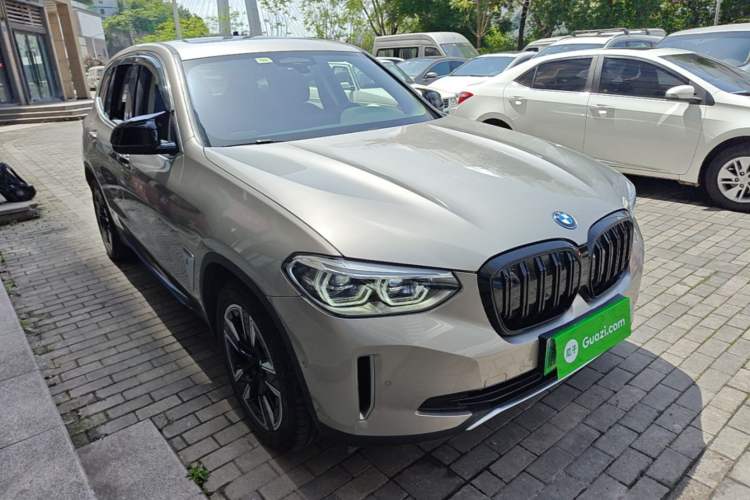 Used BMW iX3 2021 Leading Model Front Right 45 Deg