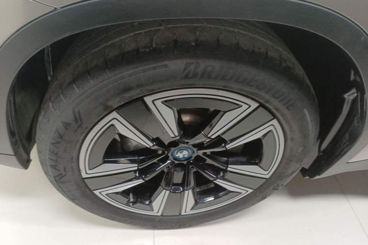 Used BMW iX3 2021 Leading Model Left Front Wheel Hub